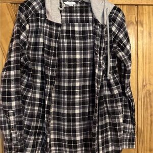 Time and Tru Black and White Plaid Hoodie Shirt